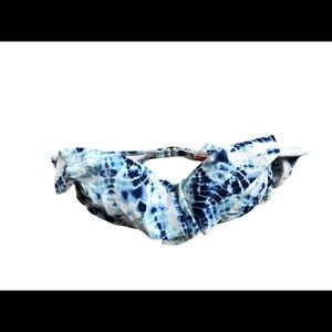 Victoria’s Secret Bikini Top Tie Dye Blue Strapless Padded Bra Size M.
